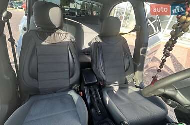 Седан Nissan Almera 2011 в 