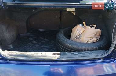 Седан Nissan Almera 2004 в 