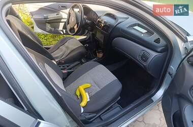Седан Nissan Almera 2006 в 