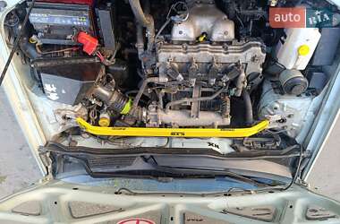 Седан Nissan Almera 2006 в 