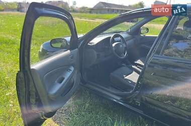 Седан Nissan Almera 2008 в 
