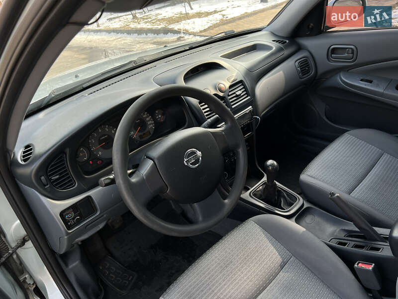 Седан Nissan Almera 2007 в Києві