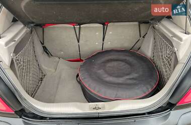Хэтчбек Nissan Almera 2001 в 