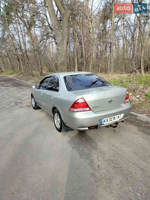 Седан Nissan Almera 2007 в Києві