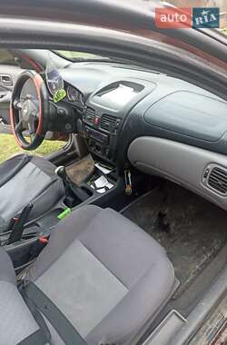 Седан Nissan Almera 2004 в 