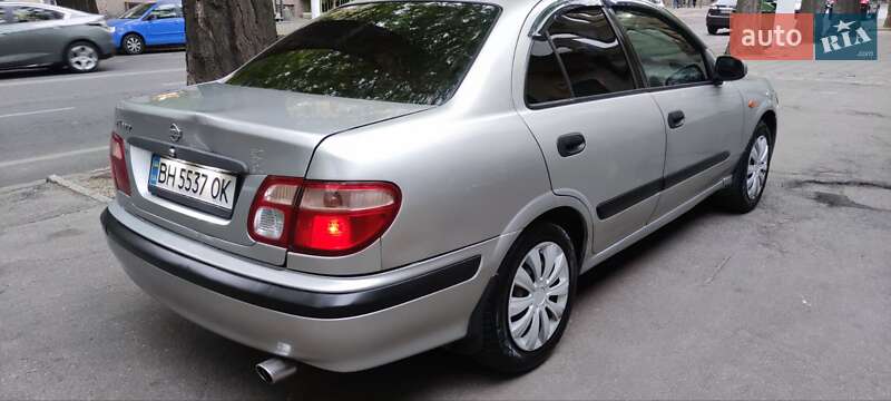 Седан Nissan Almera 2004 в Одесі