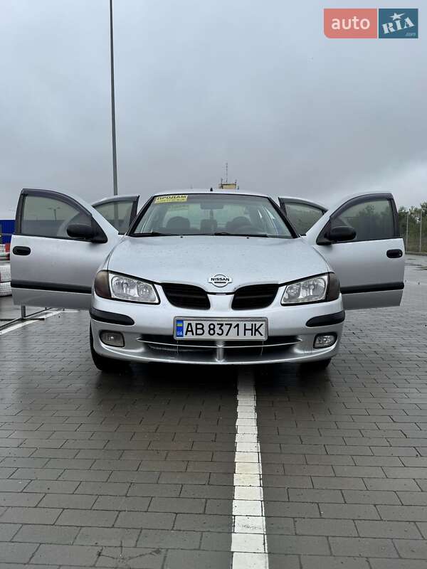 Седан Nissan Almera 2002 в Вінниці