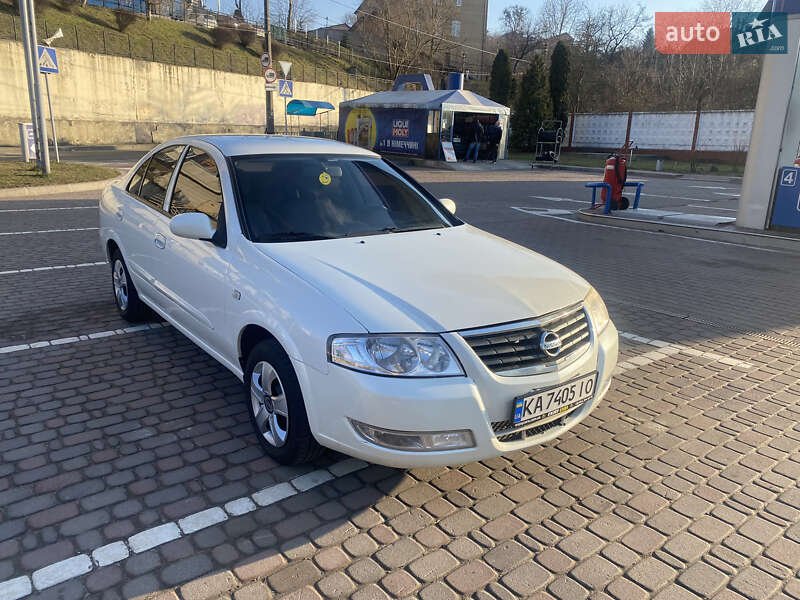 Nissan Almera 2011