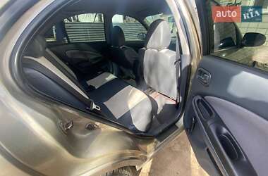 Седан Nissan Almera 2004 в 