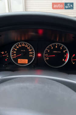Седан Nissan Almera 2003 в 