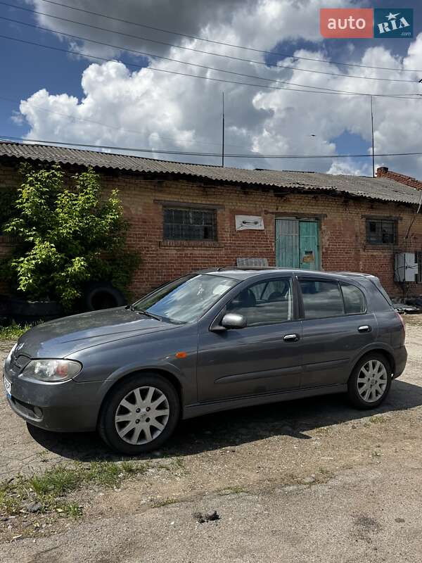 Хетчбек Nissan Almera 2005 в 