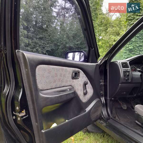 Седан Nissan Almera 1997 в Вишневом
