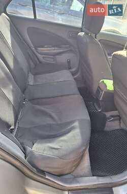 Седан Nissan Almera 2006 в 