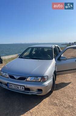 Седан Nissan Almera 1998 в Одесі