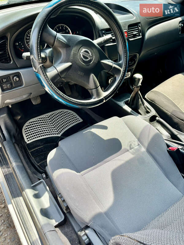 Седан Nissan Almera 2005 в Дніпрі
