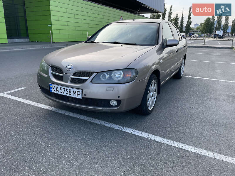 Nissan Almera 2005