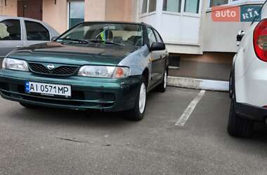Седан Nissan Almera 1998 в Вышгороде