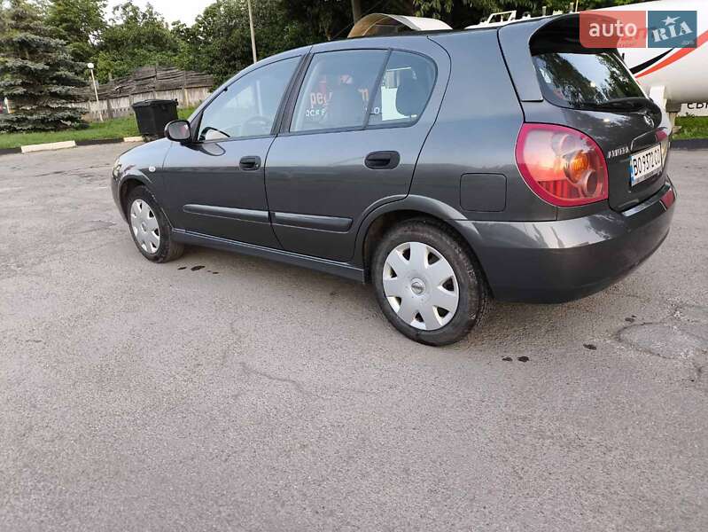 Хетчбек Nissan Almera 2005 в Бучачі