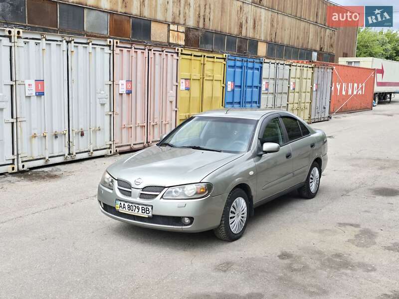 Nissan Almera 2005