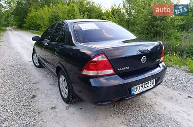 Седан Nissan Almera 2012 в 