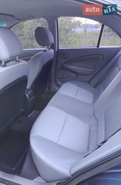 Седан Nissan Almera 2012 в 