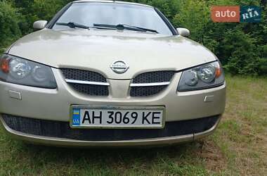 Седан Nissan Almera 2003 в Мені