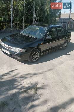 Седан Nissan Almera 1996 в Запорожье