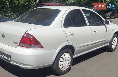 Седан Nissan Almera 2011 в 