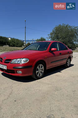 Седан Nissan Almera 2003 в Запорожье