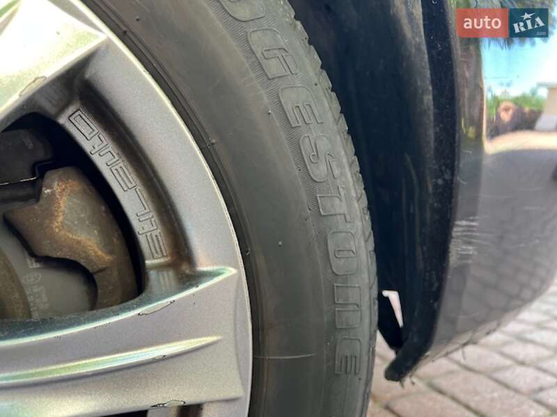 Седан Nissan Almera 2004 в Ивано-Франковске