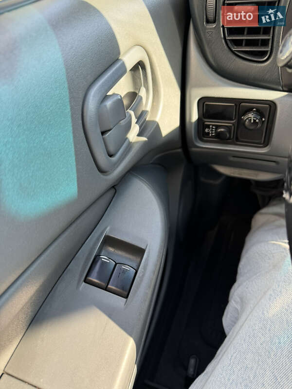 Седан Nissan Almera 2007 в Одесі