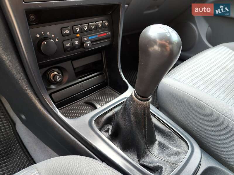 Седан Nissan Almera 2007 в Киеве
