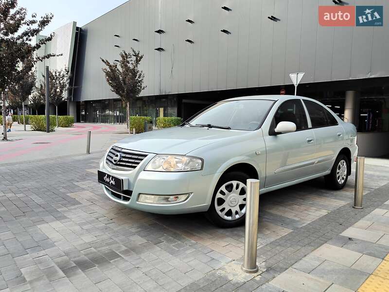 Седан Nissan Almera 2007 в Киеве