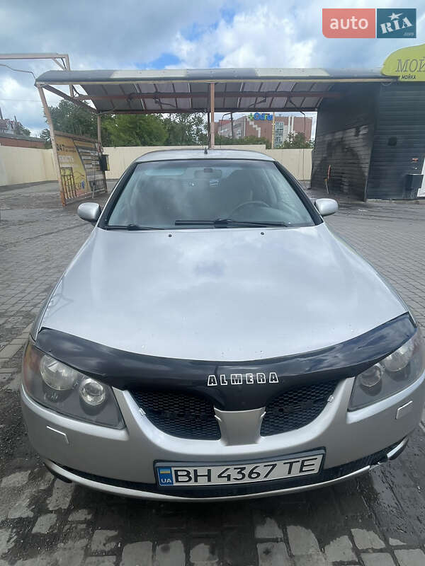 Nissan Almera 2003
