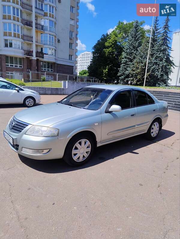 Nissan Almera 2006