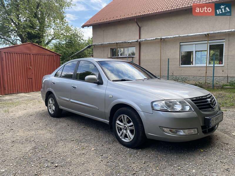 Седан Nissan Almera 2008 в Ужгороді