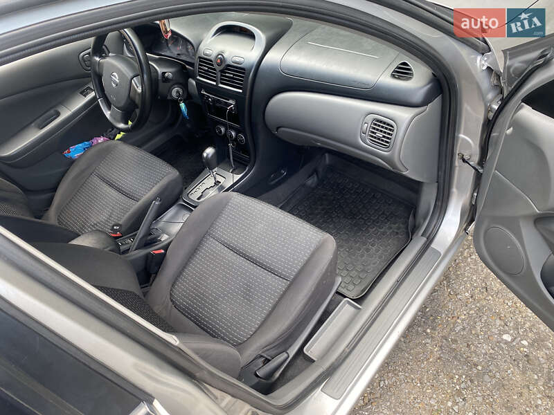 Седан Nissan Almera 2008 в Ужгороді