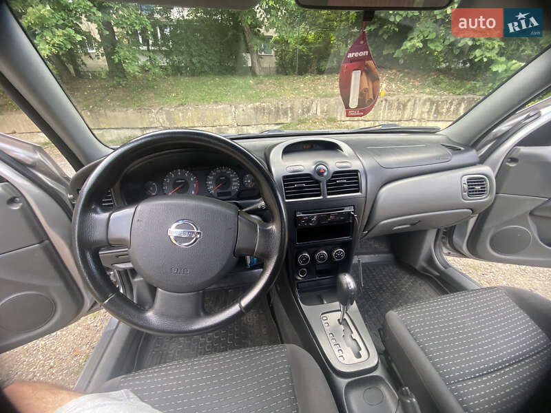 Седан Nissan Almera 2008 в Ужгороді
