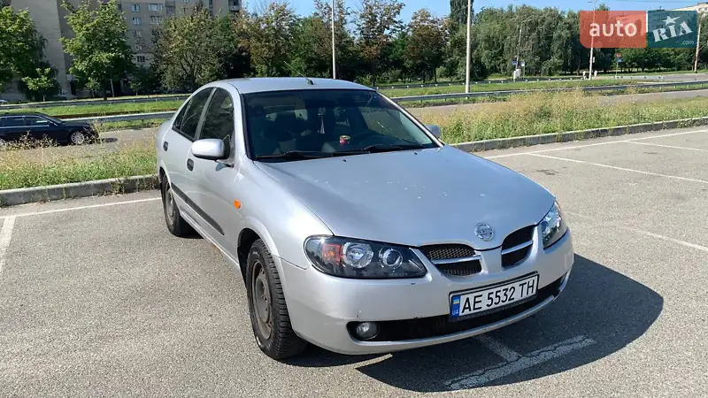 Nissan Almera