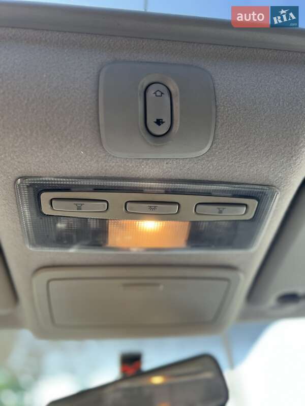 Хэтчбек Nissan Almera 2006 в Днепре