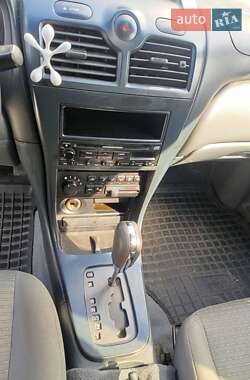 Седан Nissan Almera 2006 в Києві