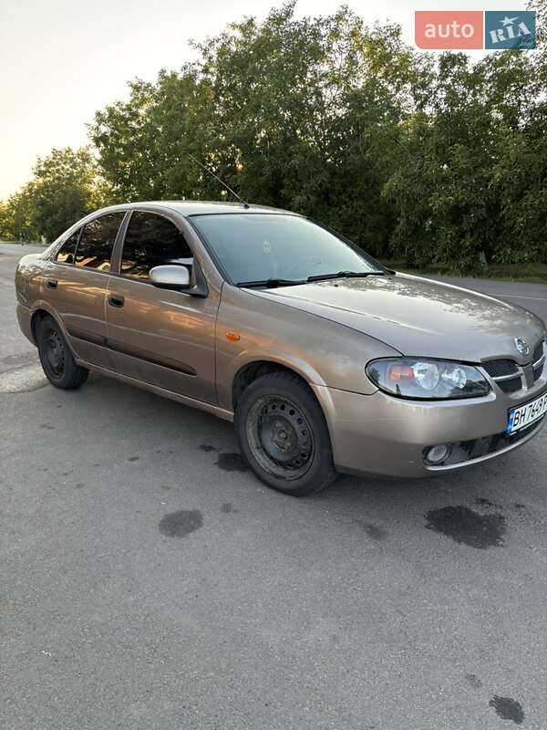 Седан Nissan Almera 2005 в Подільську