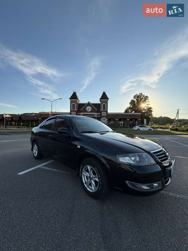 Седан Nissan Almera 2012 в Обухове