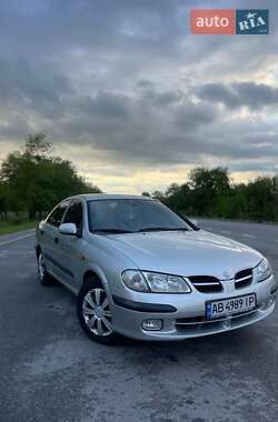 Седан Nissan Almera 2001 в Виннице