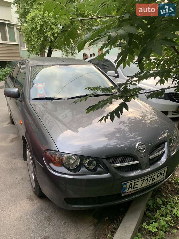 Седан Nissan Almera 2003 в 