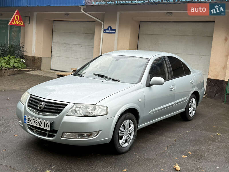 Nissan Almera 2006