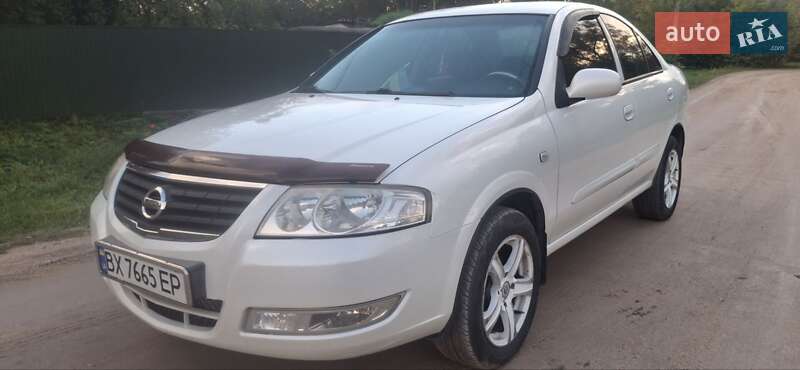 Седан Nissan Almera 2011 в Білогір'ї