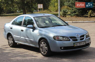 Седан Nissan Almera 2005 в  фото 4 Седан Nissan Almera 2005 в