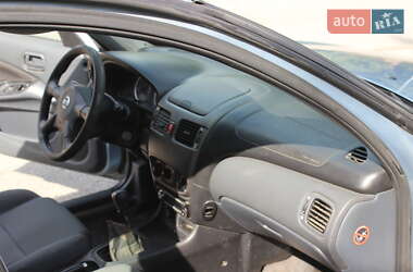 Седан Nissan Almera 2005 в  фото 17 Седан Nissan Almera 2005 в