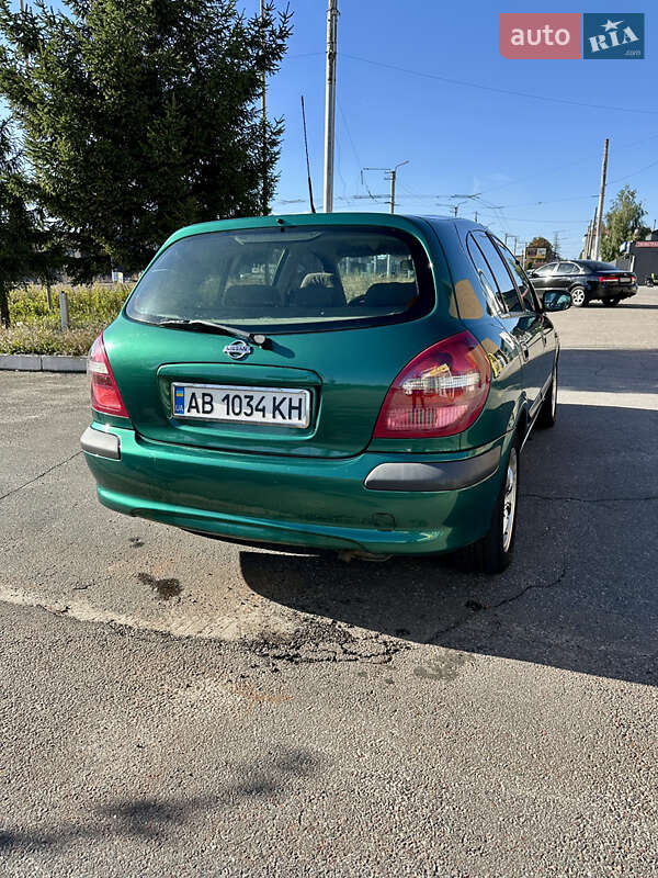 Хетчбек Nissan Almera 2001 в Білій Церкві